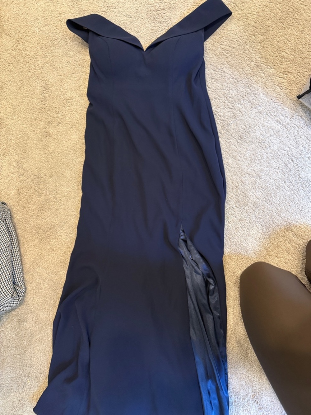 Saboroma Navy Off-Shoulder Evening Gown